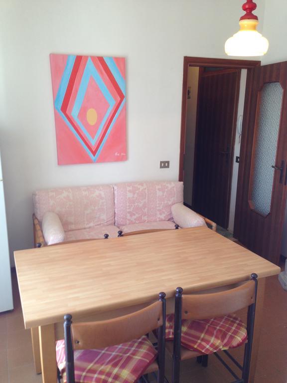 Residence Gallo - Walterigato Apartments Per Solo Famiglie Lido di Jesolo Habitación foto