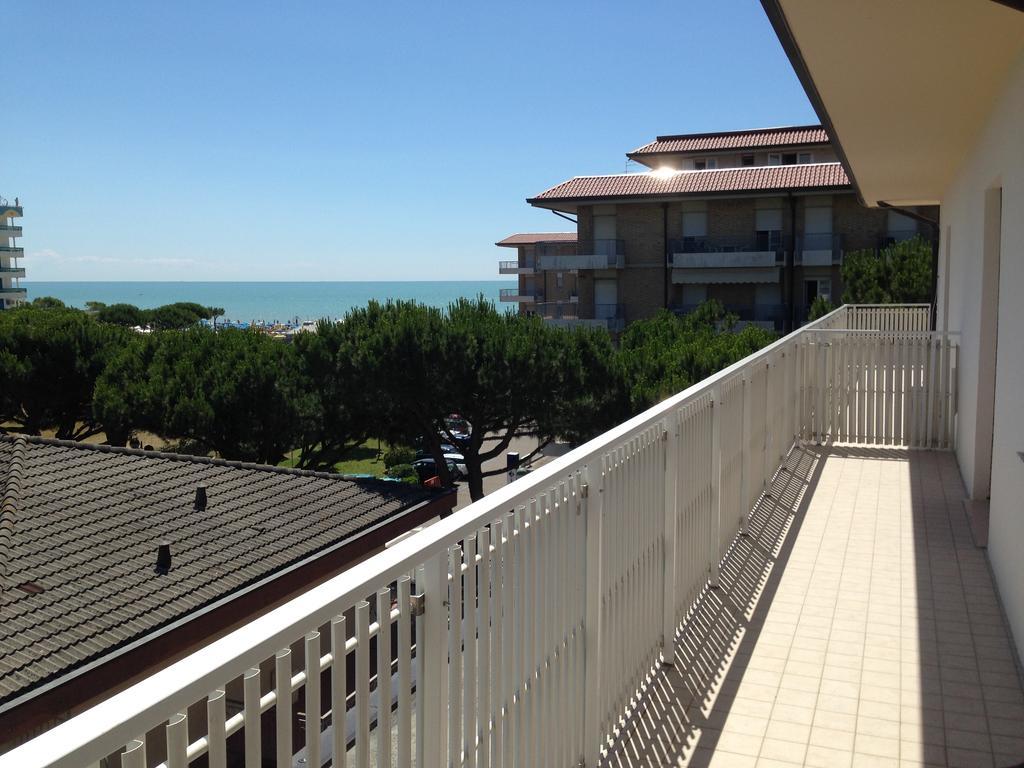 Residence Gallo - Walterigato Apartments Per Solo Famiglie Lido di Jesolo Habitación foto